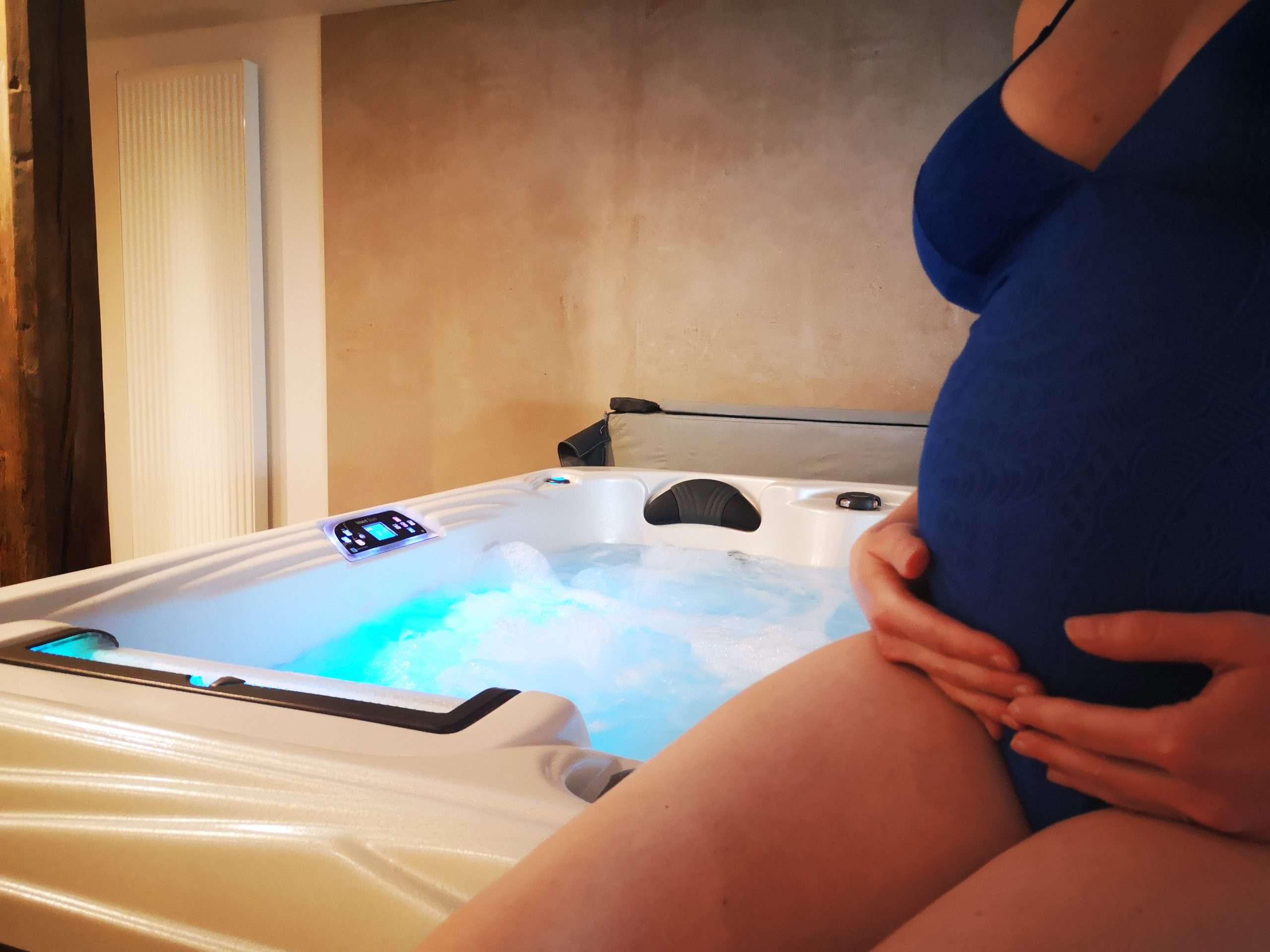 Spa avec une femme enceinte