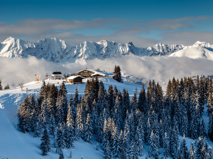 Voyager enceinte à Megève en hiver