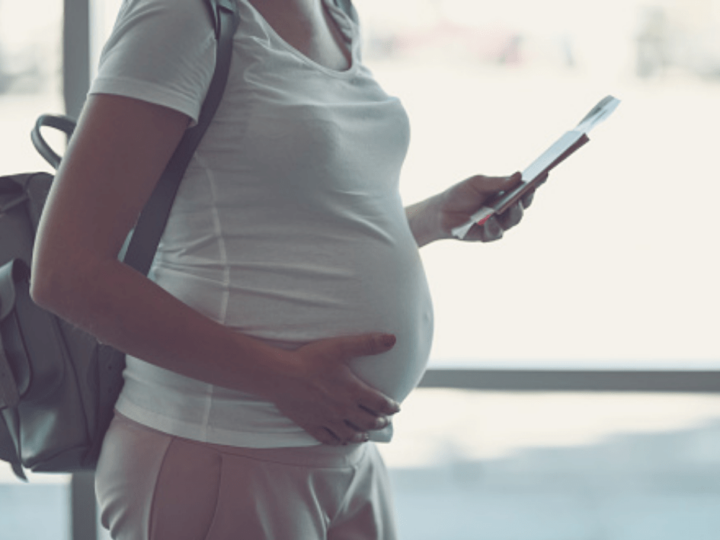 Le dossier complet pour voyager enceinte en avion